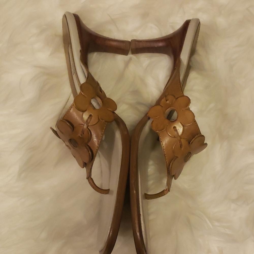 Bass Sandals 3" heel Olive green - Picture 9 of 9
